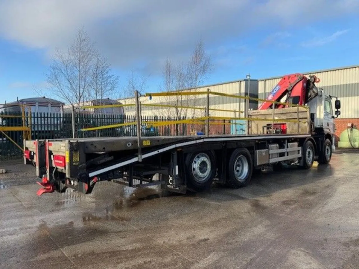 2021 DAF CF450 8x2 Rearlift Beavertail - Image 3