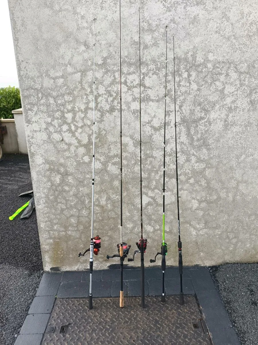5 Fishing rods - Image 2