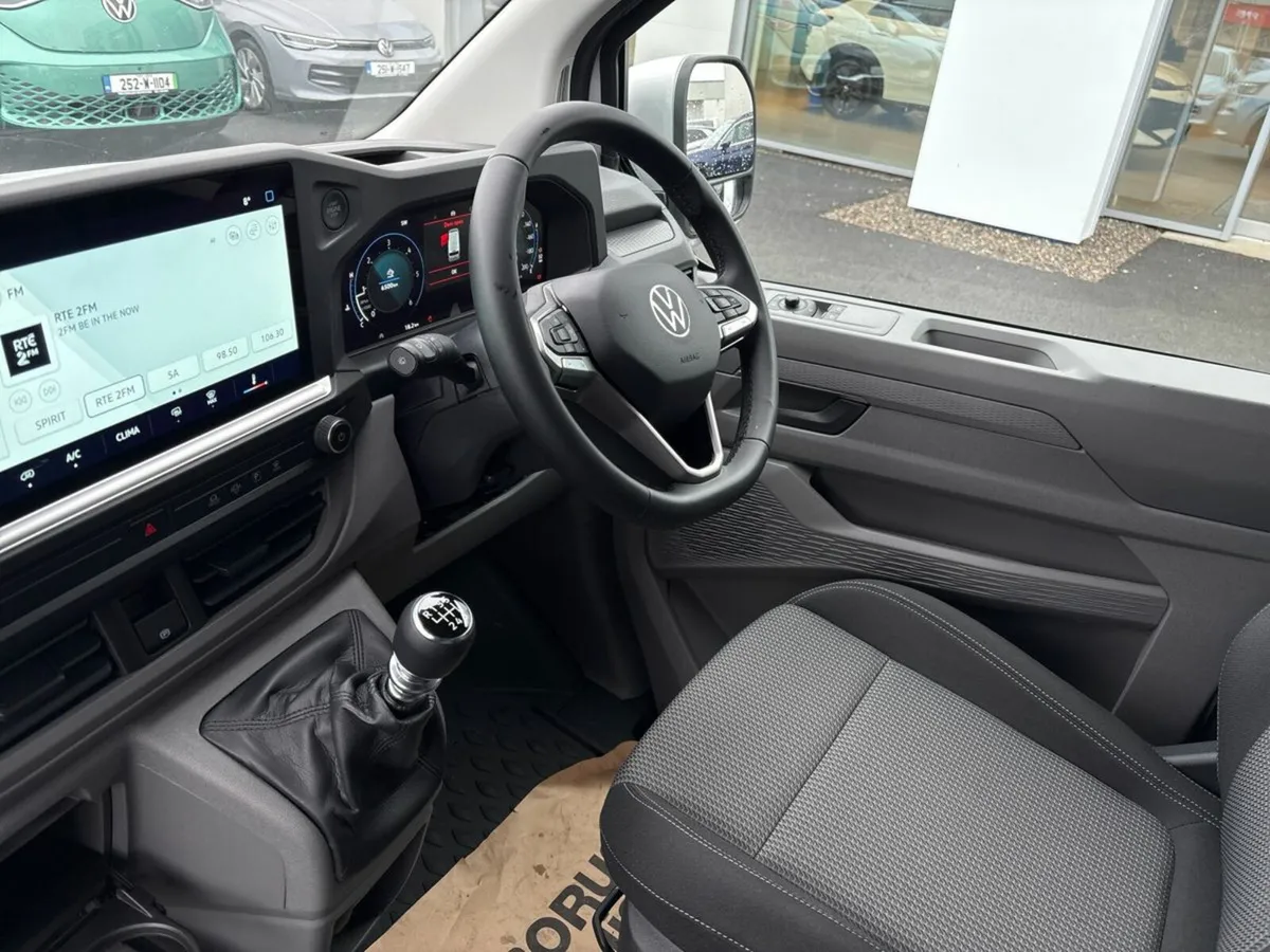 Volkswagen Transporter Trendline LWB 150HP (Price - Image 3