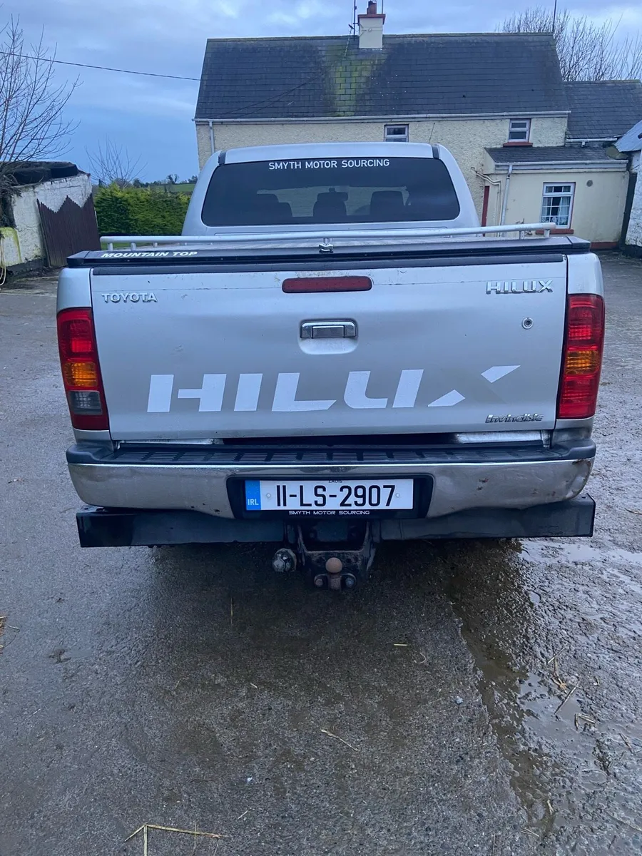Toyota Hilux - Image 4