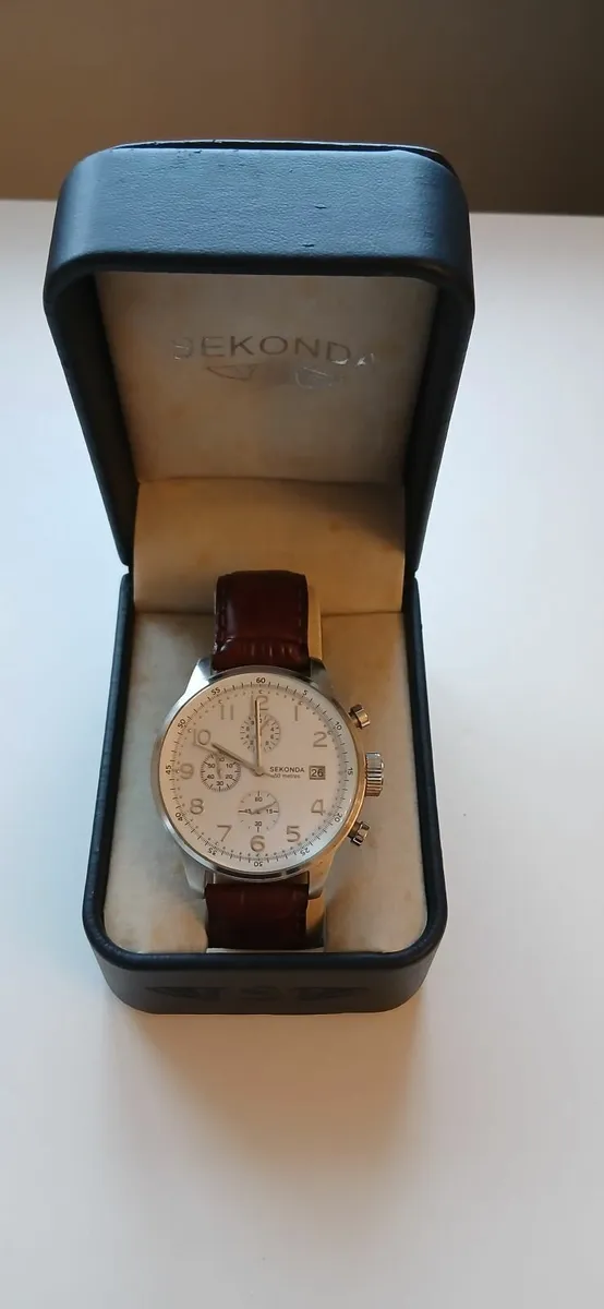 Men watch - Image 4