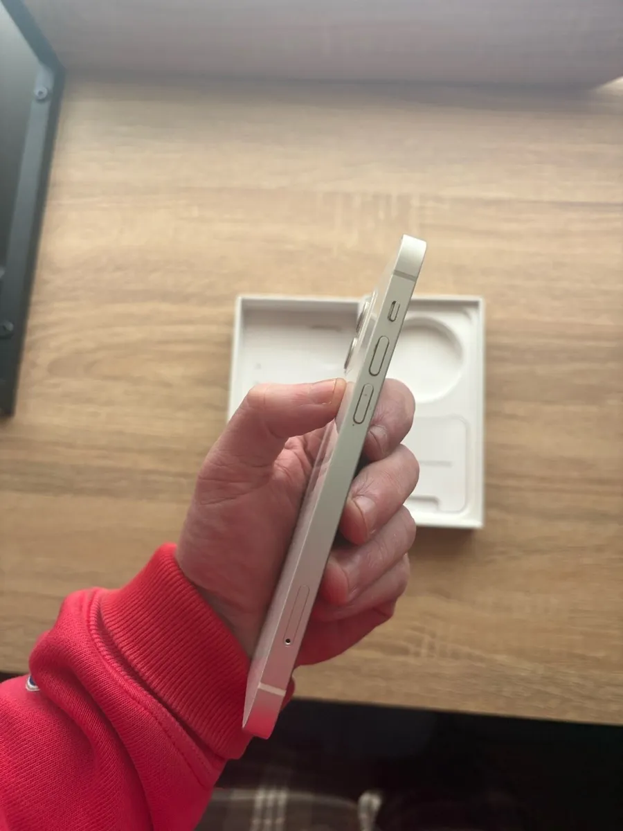 Apple iPhone 12 64GB - 89% Battery Health - Image 4