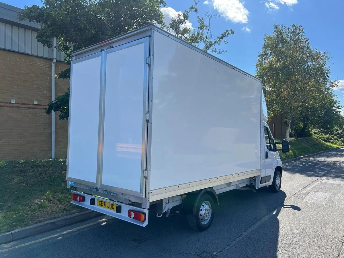 2021 Citroen Relay Curtainsider Van - Image 3