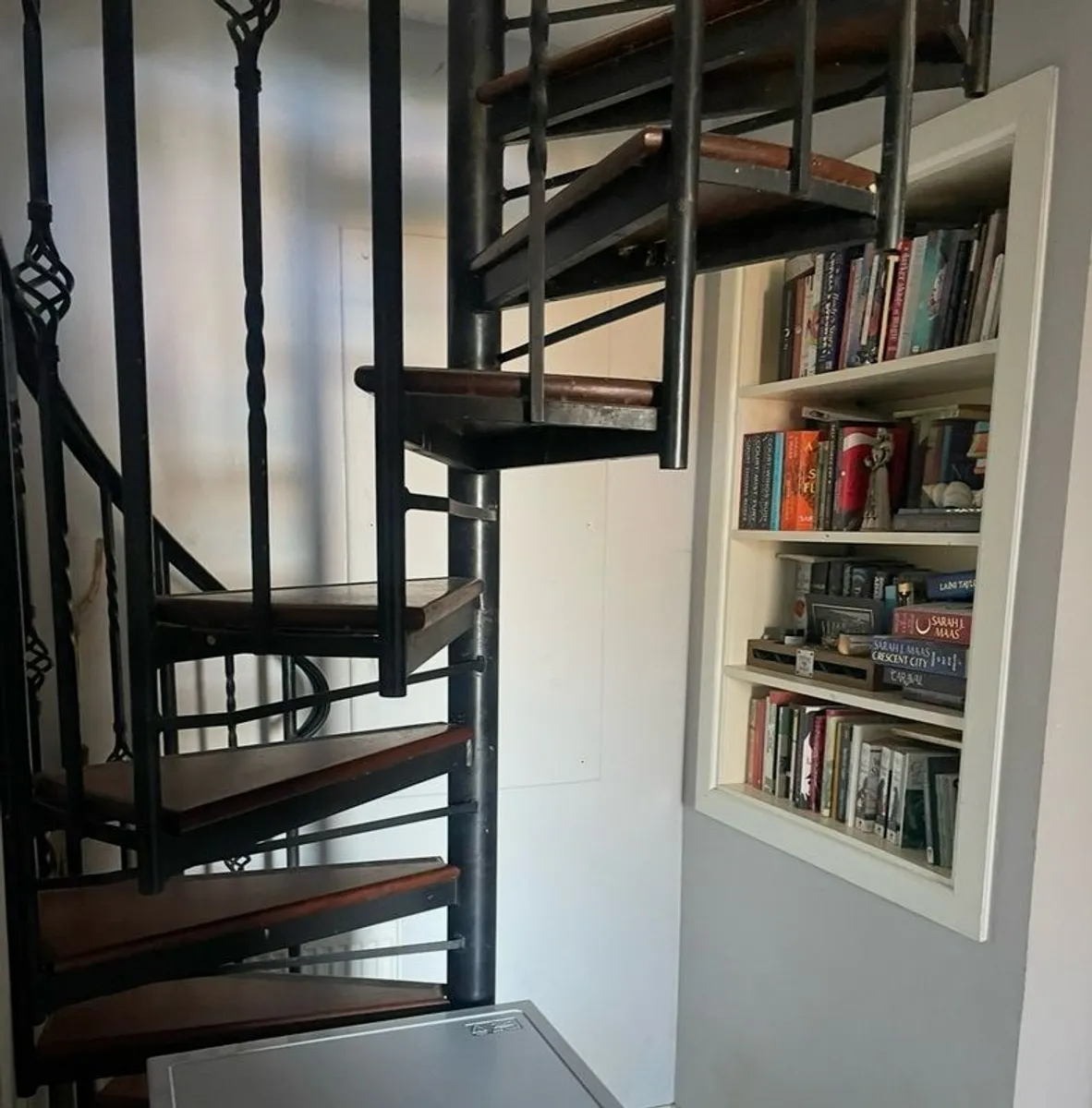 spiral stairs - Image 2