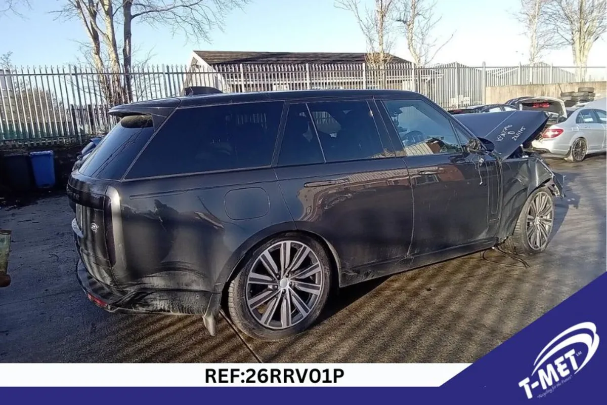 2025 LAND ROVER RANGE ROVER BREAKING FOR PARTS - Image 1