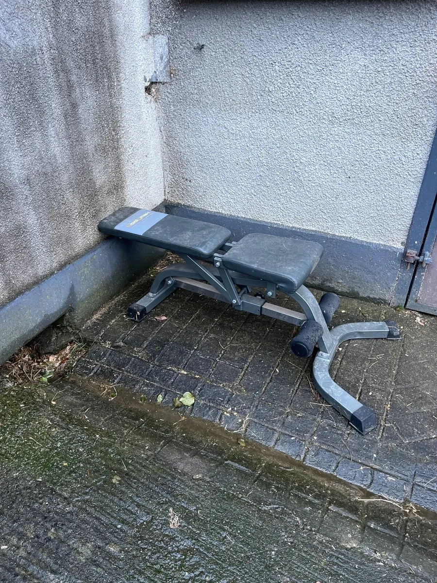 Bench press - Image 1