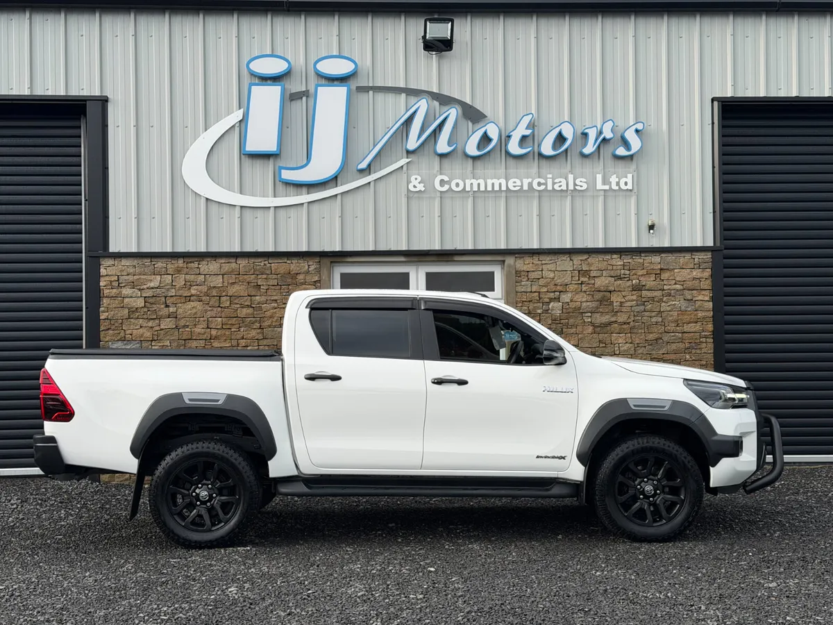 2021 TOYOTA HILUX INVINCIBLE X 2.8 D-4D AUTO - Image 4