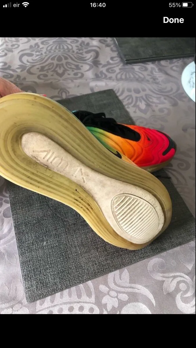 Mens trainers like new size 8 €50 - Image 4