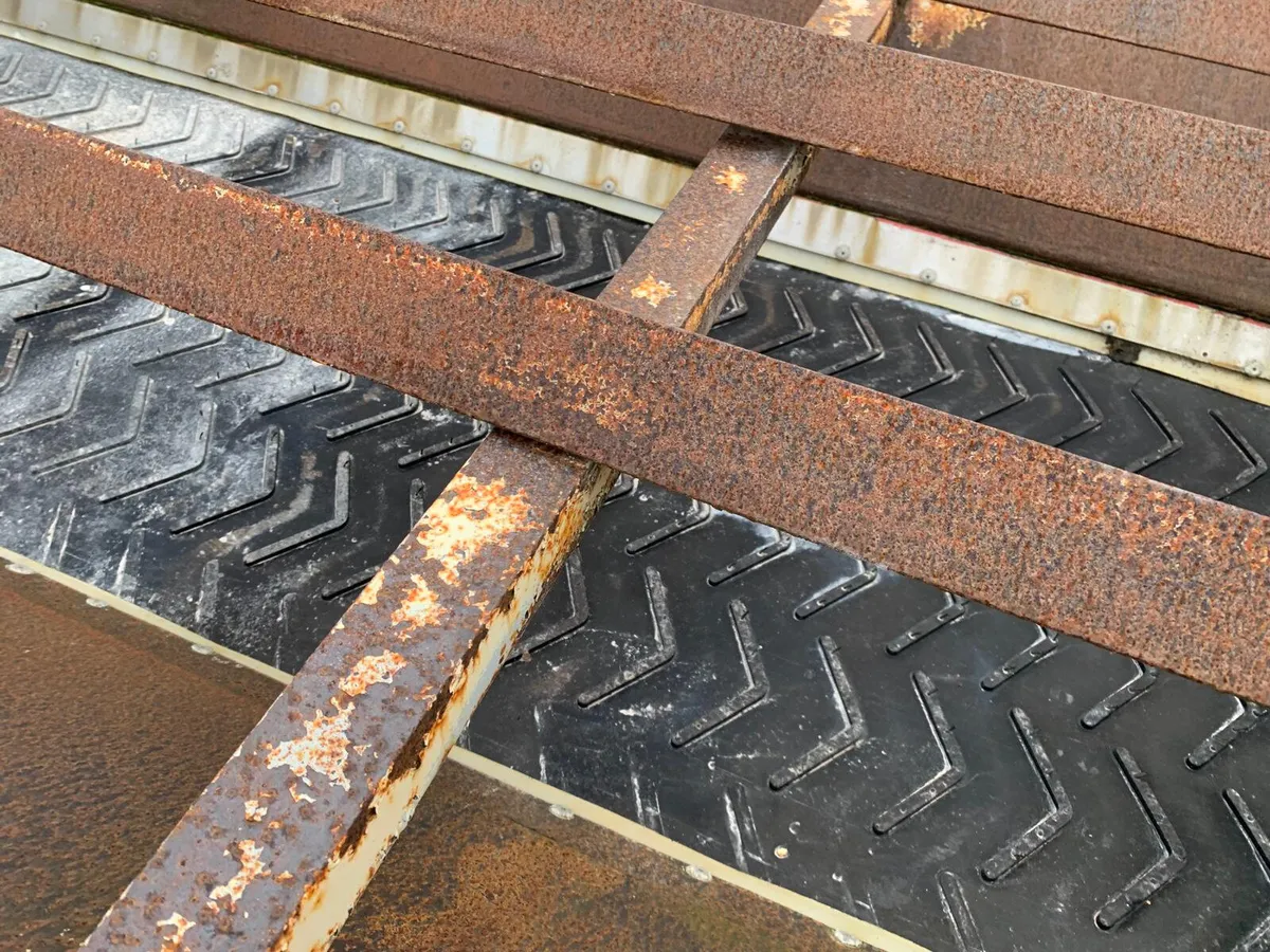 LAND DRIVE 6T LIMESPREADER: 11018811 - Image 4