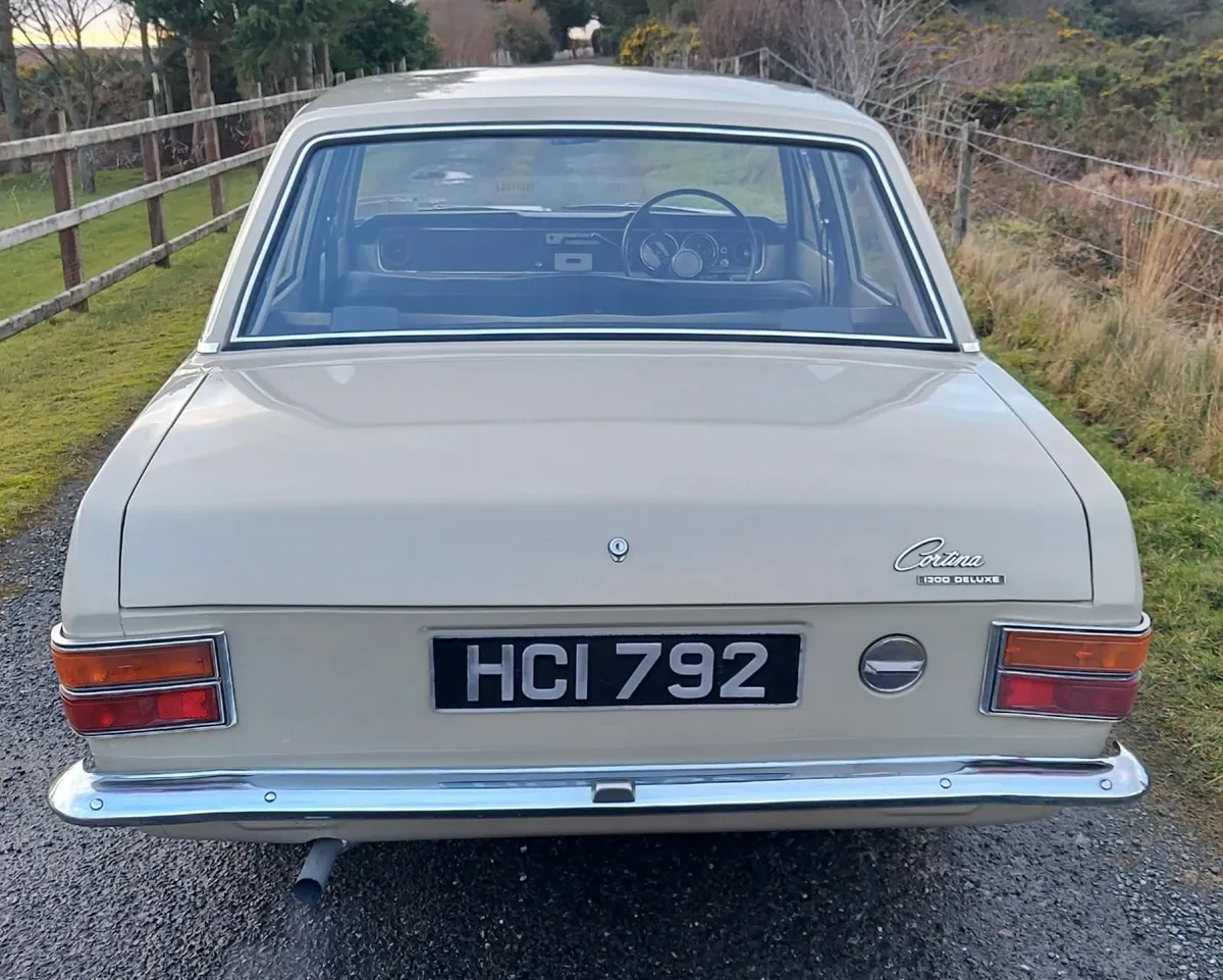 Ford Cortina 1970 - Image 2