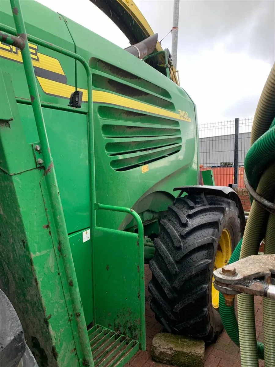 2006 JOHN DEERE 7400 - Image 3