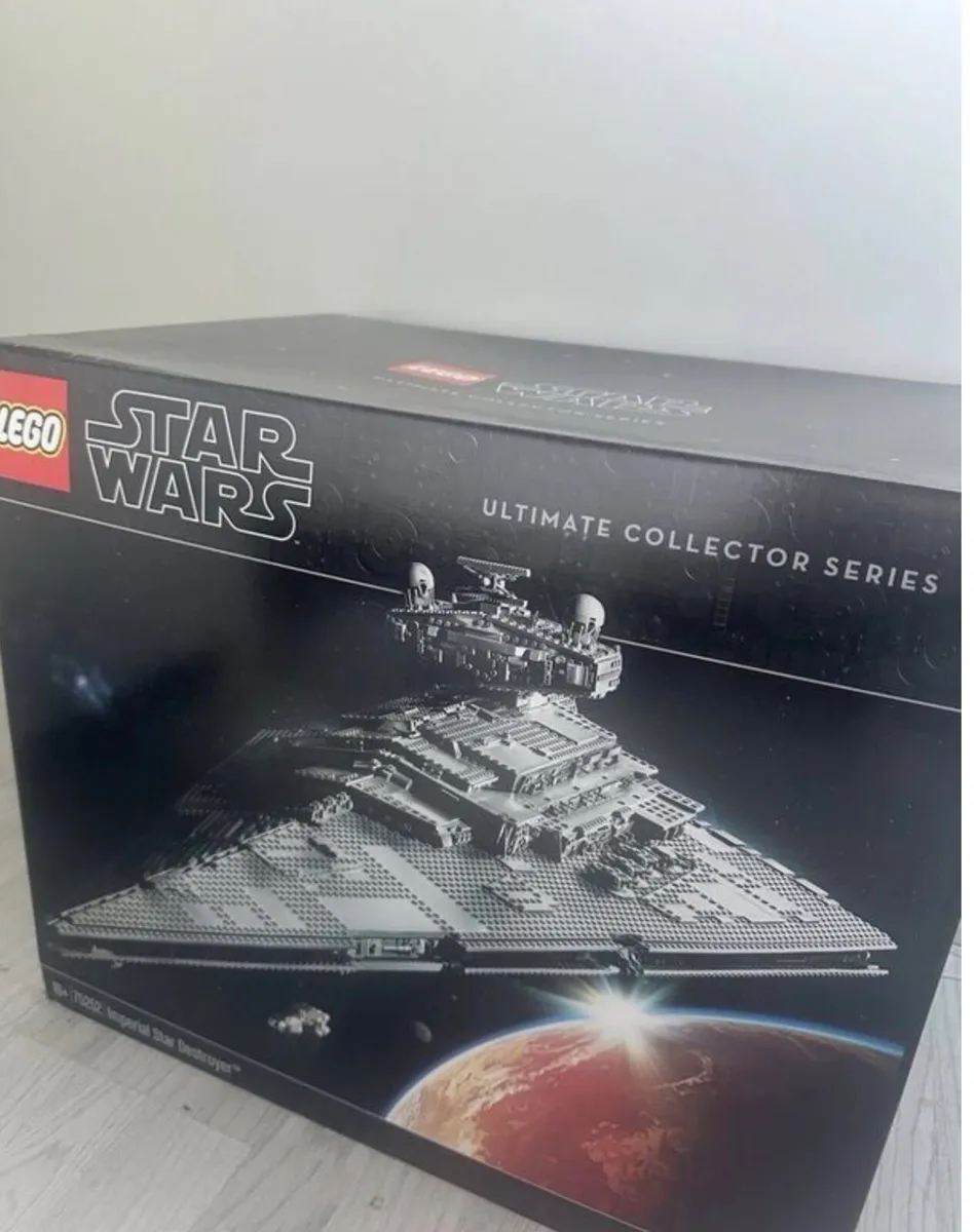 Lego Star Destroyer (set 75252) - Image 1