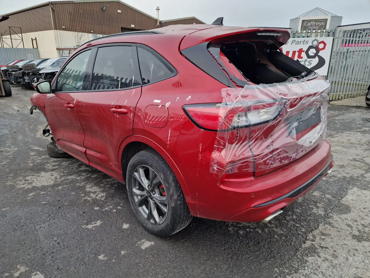 24 FORD KUGA  2.5 HYBRID FOR BREAKING - Image 4