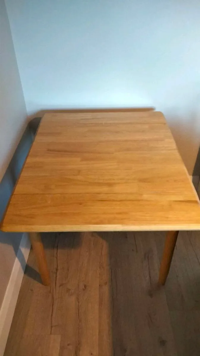 Pine Table excellent 👍 - Image 4