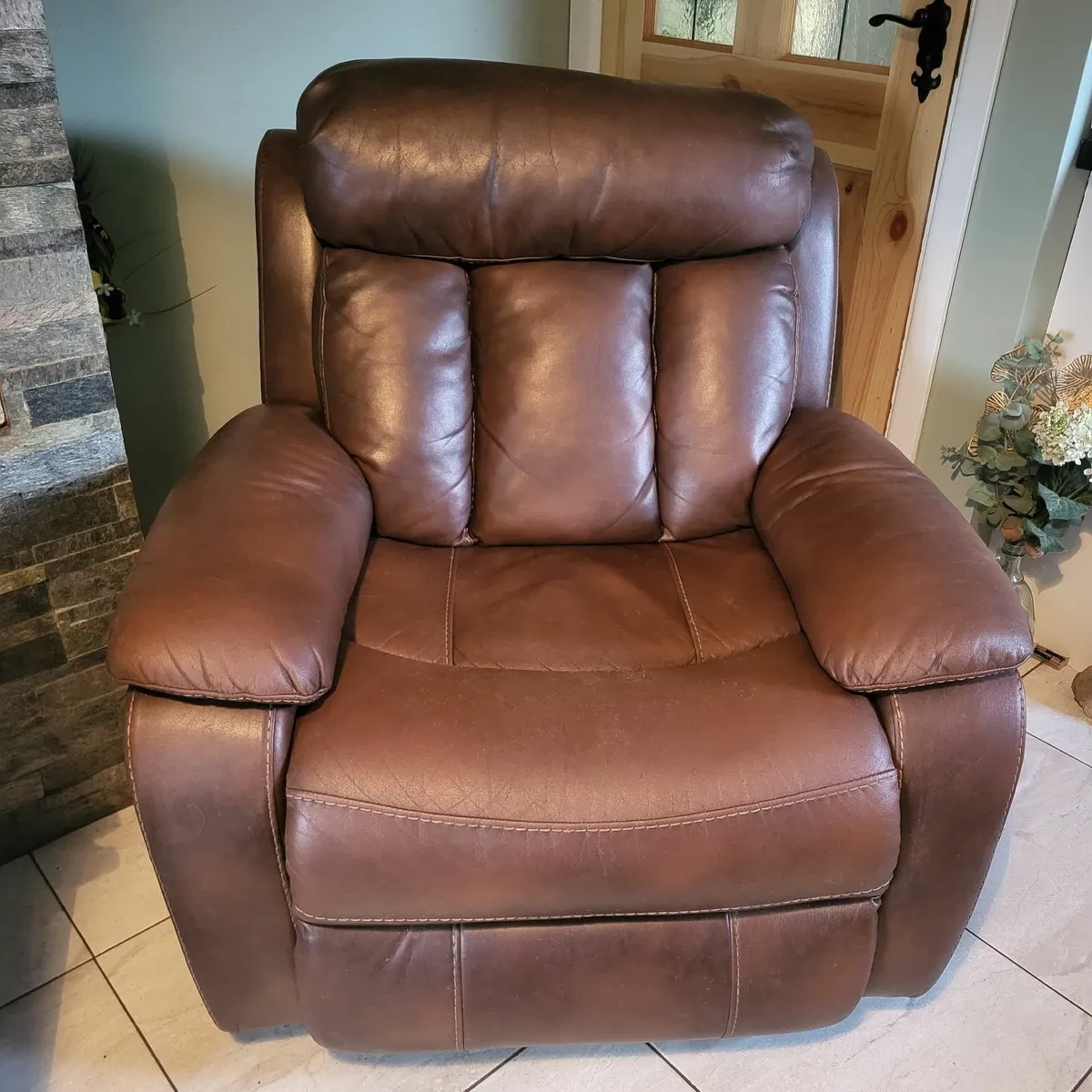 Suite of furniture - Image 2