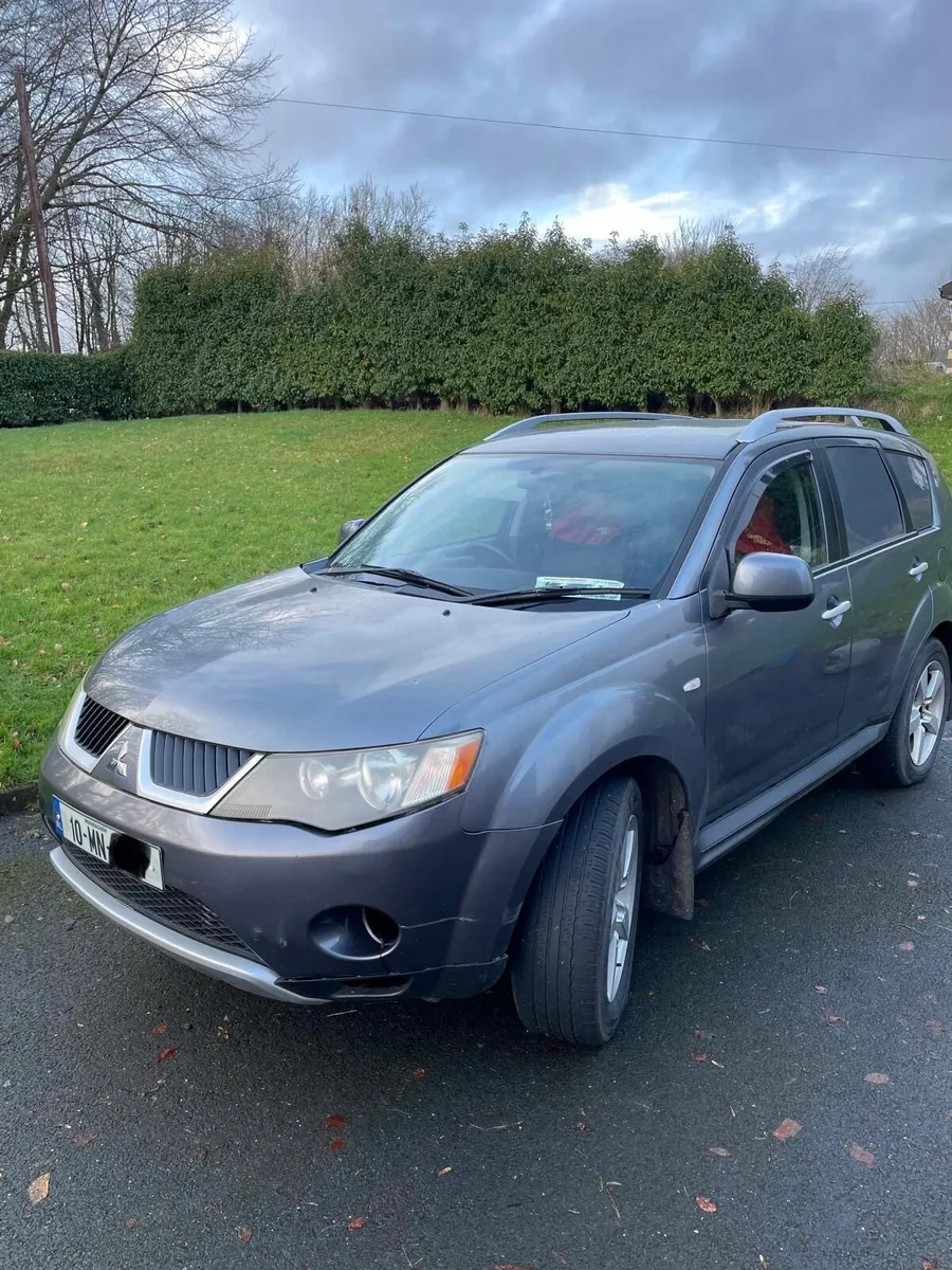 Mitsubishi Outlander - Image 2