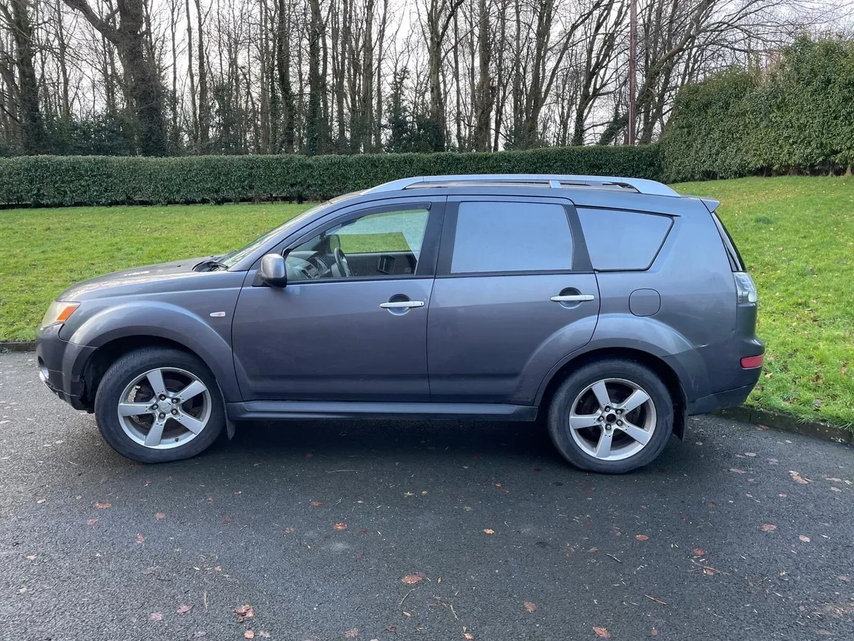 Mitsubishi Outlander - Image 3