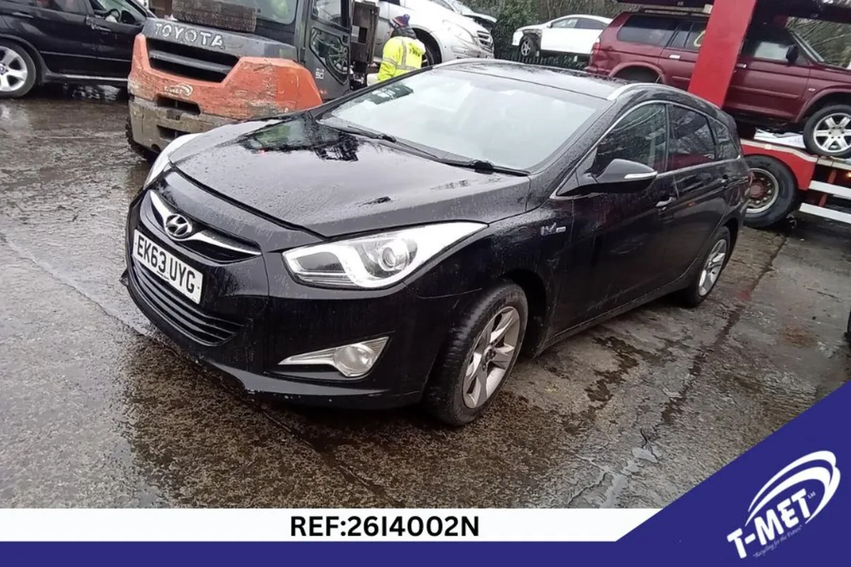 2014 HYUNDAI I40 BREAKING FOR PARTS - Image 3