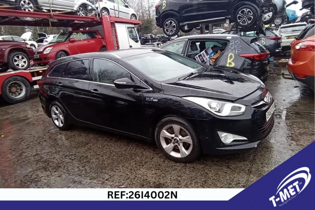 2014 HYUNDAI I40 BREAKING FOR PARTS - Image 1