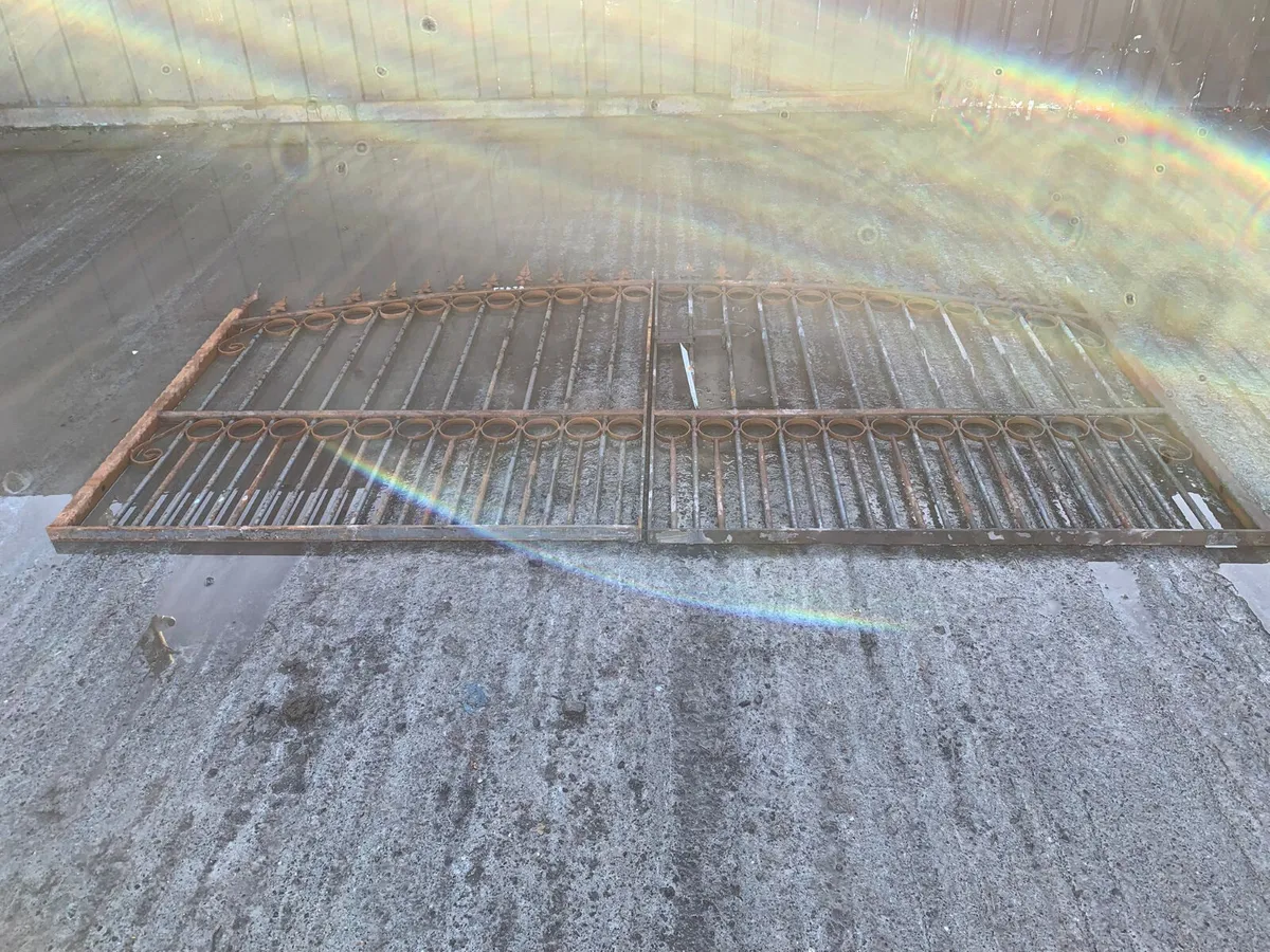 Iron Gates – Heavy Duty Steel Gates - Image 1