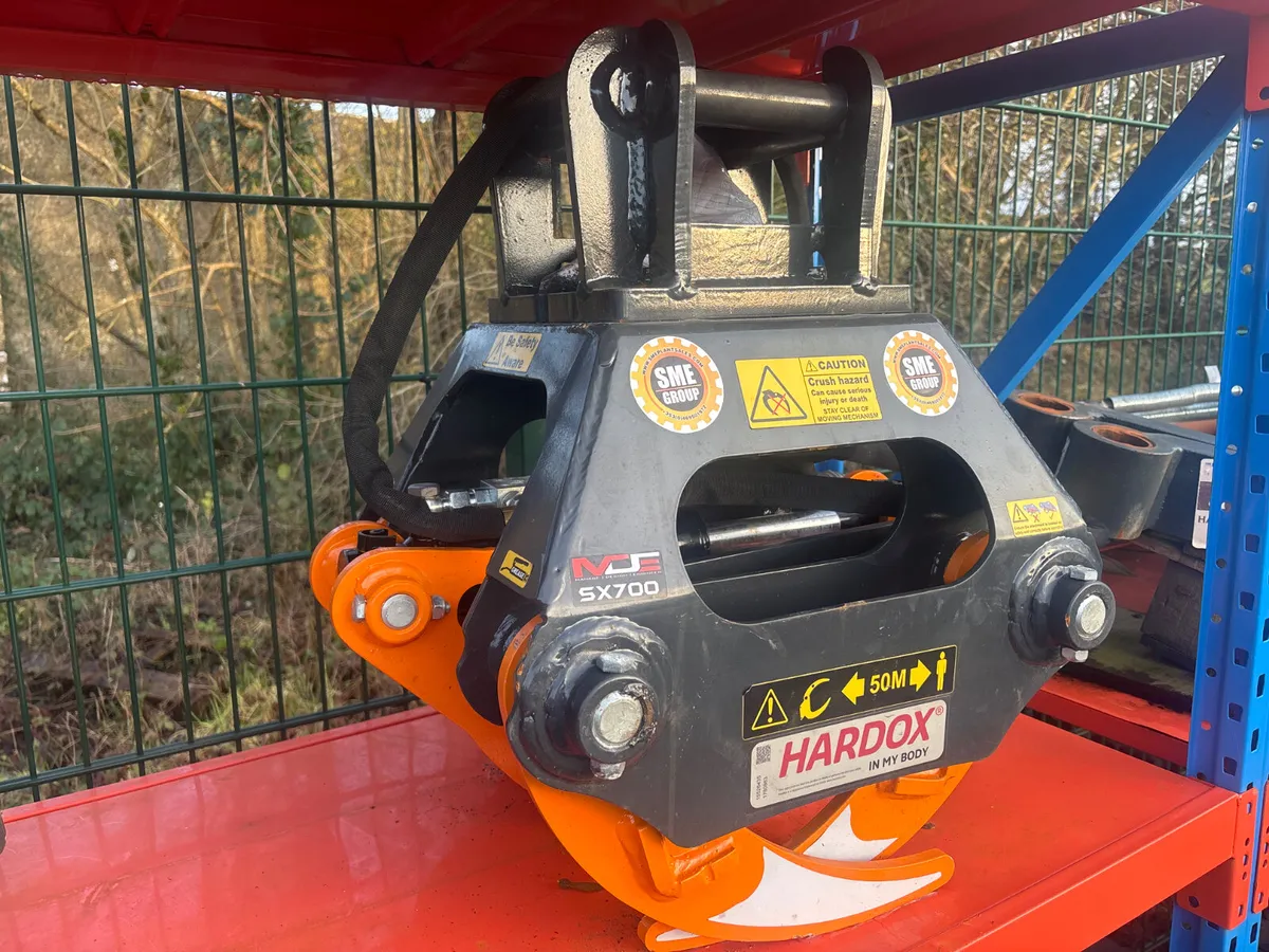 ***Grab to Suit 3T Machine** - Image 1