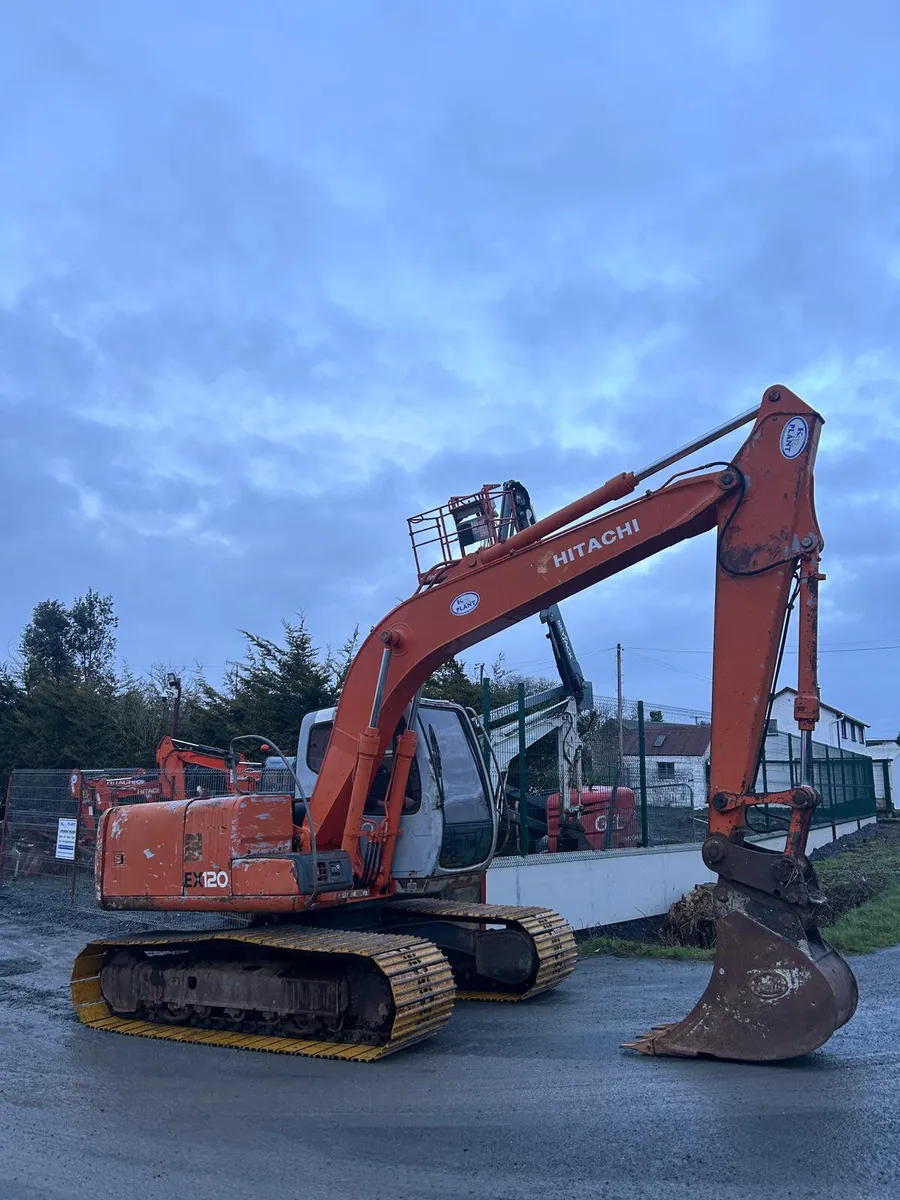 Hitachi EX120-5 Year 1999 - Image 4