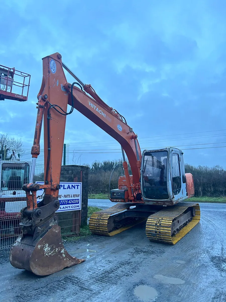 Hitachi EX120-5 Year 1999 - Image 1