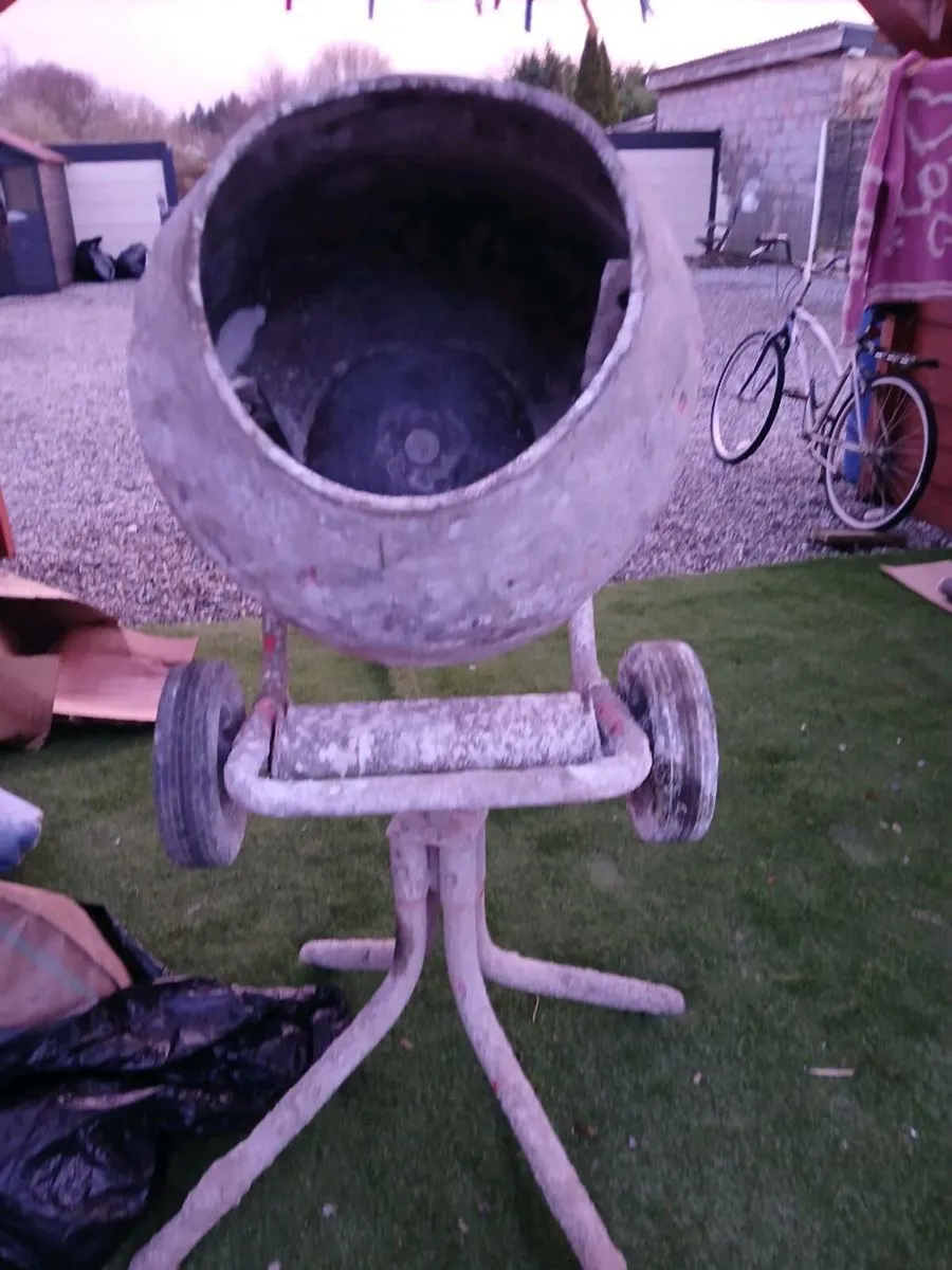 Electric mixer - Image 2