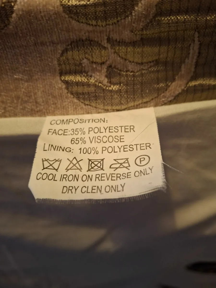 2 Pairs of curtains - Image 2