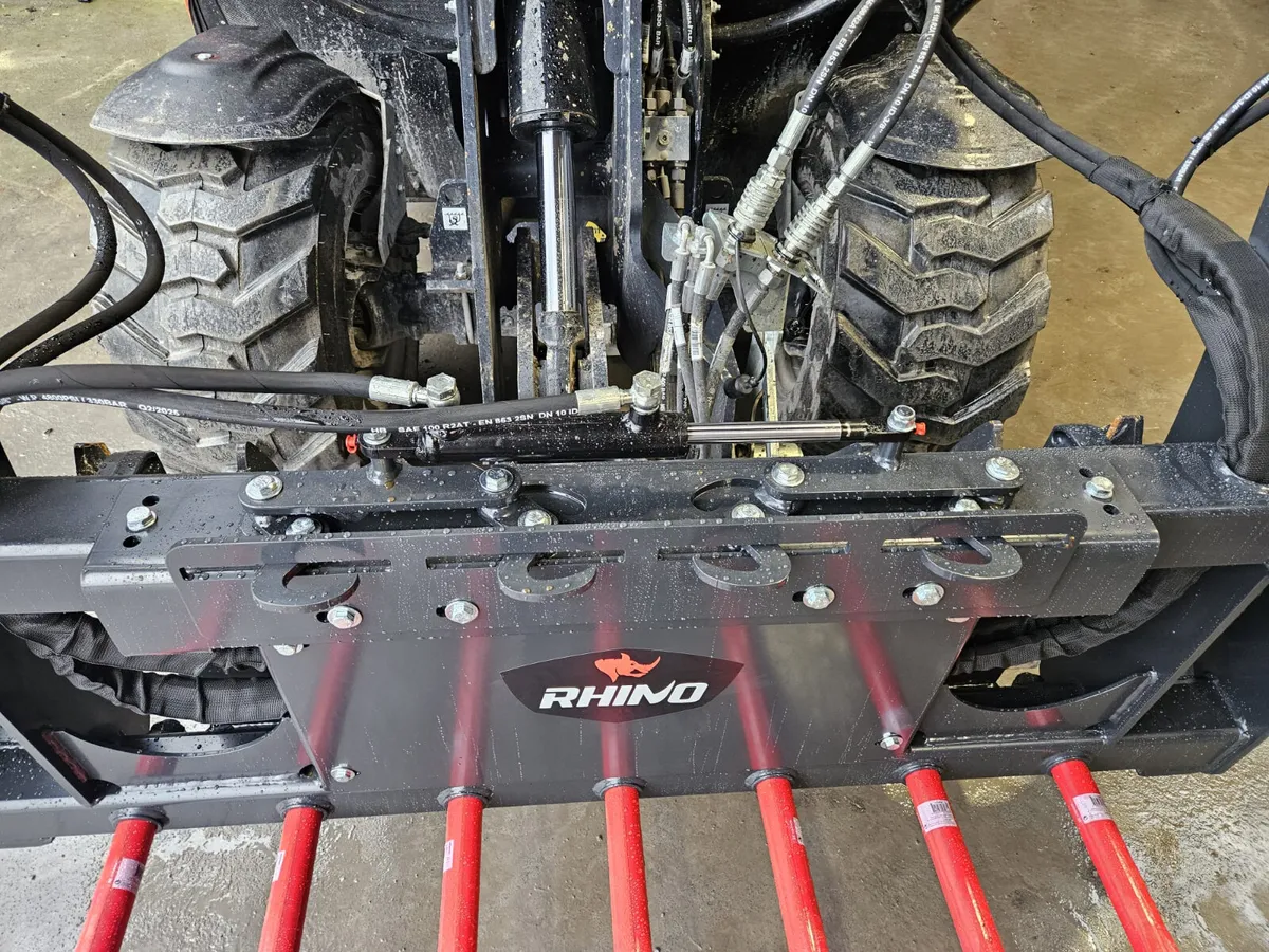 Rhino 1.7 metre bale splitter - Image 4