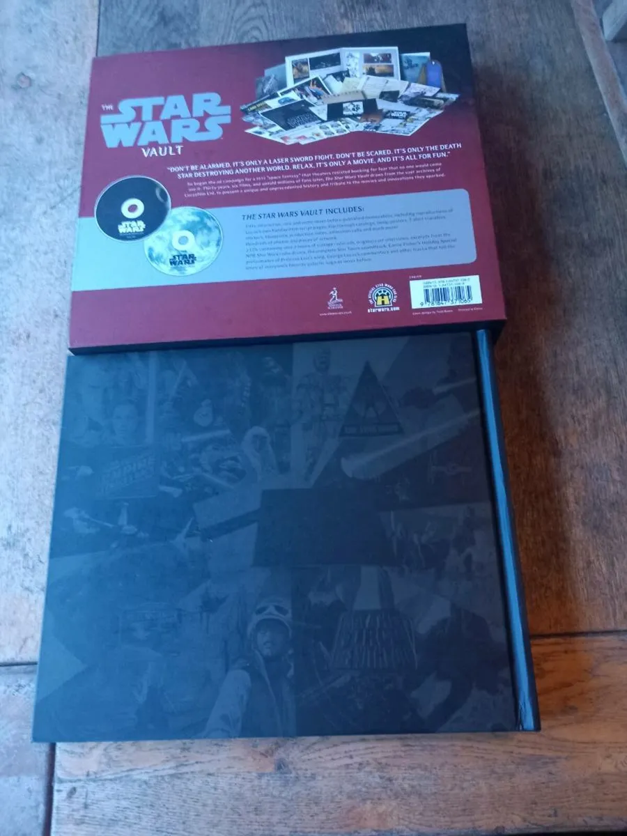 Star Wars book, heavy, large 2 DVDs, D18 post 6e - Image 2