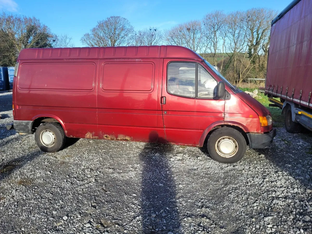 Ford Transit 1999 - Image 2