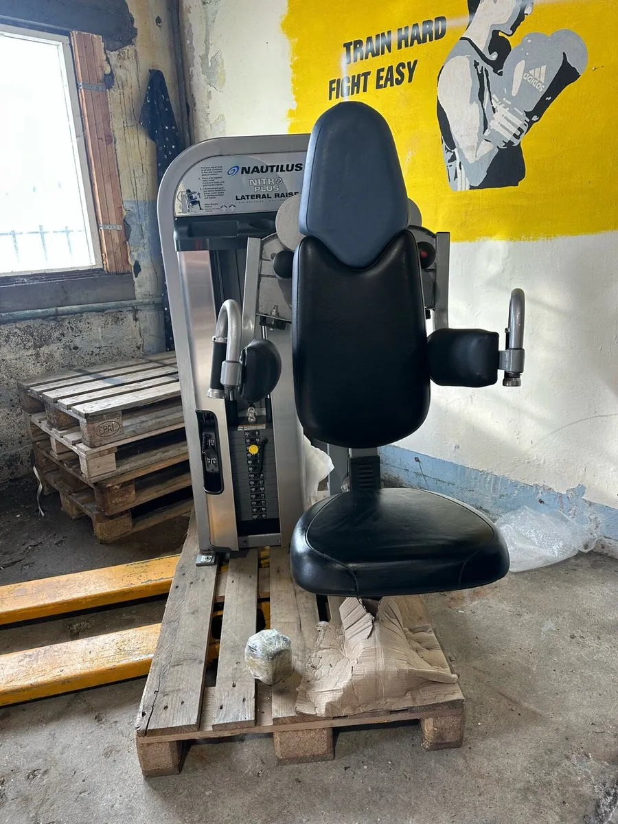 Nautilus Nitro Lateral Raise - Image 2