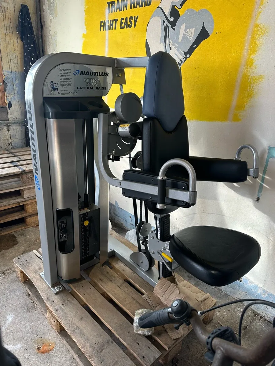 Nautilus Nitro Lateral Raise - Image 1
