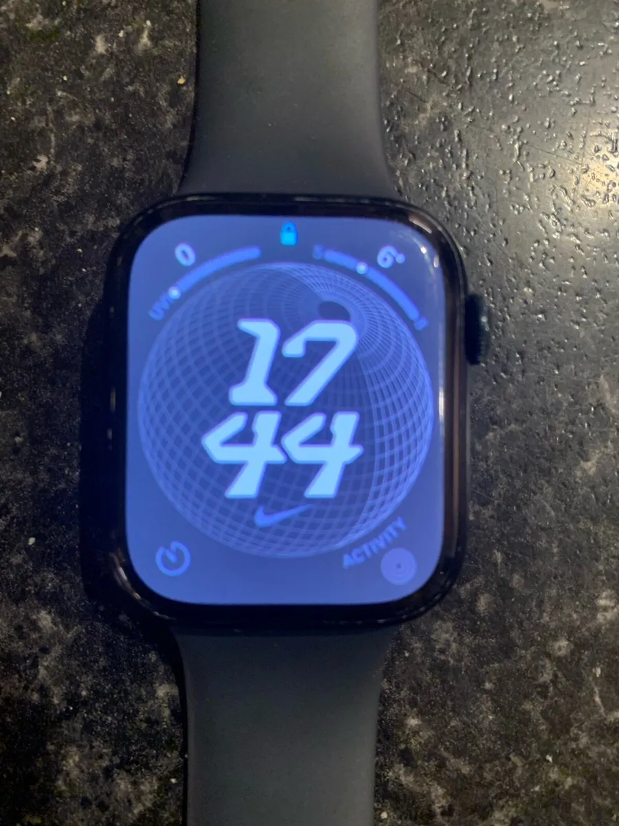 Apple Watch Series 9 45mm GPS - Image 2