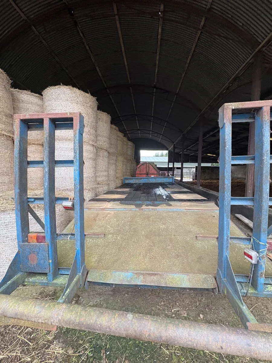 Low loader for sale - Image 2