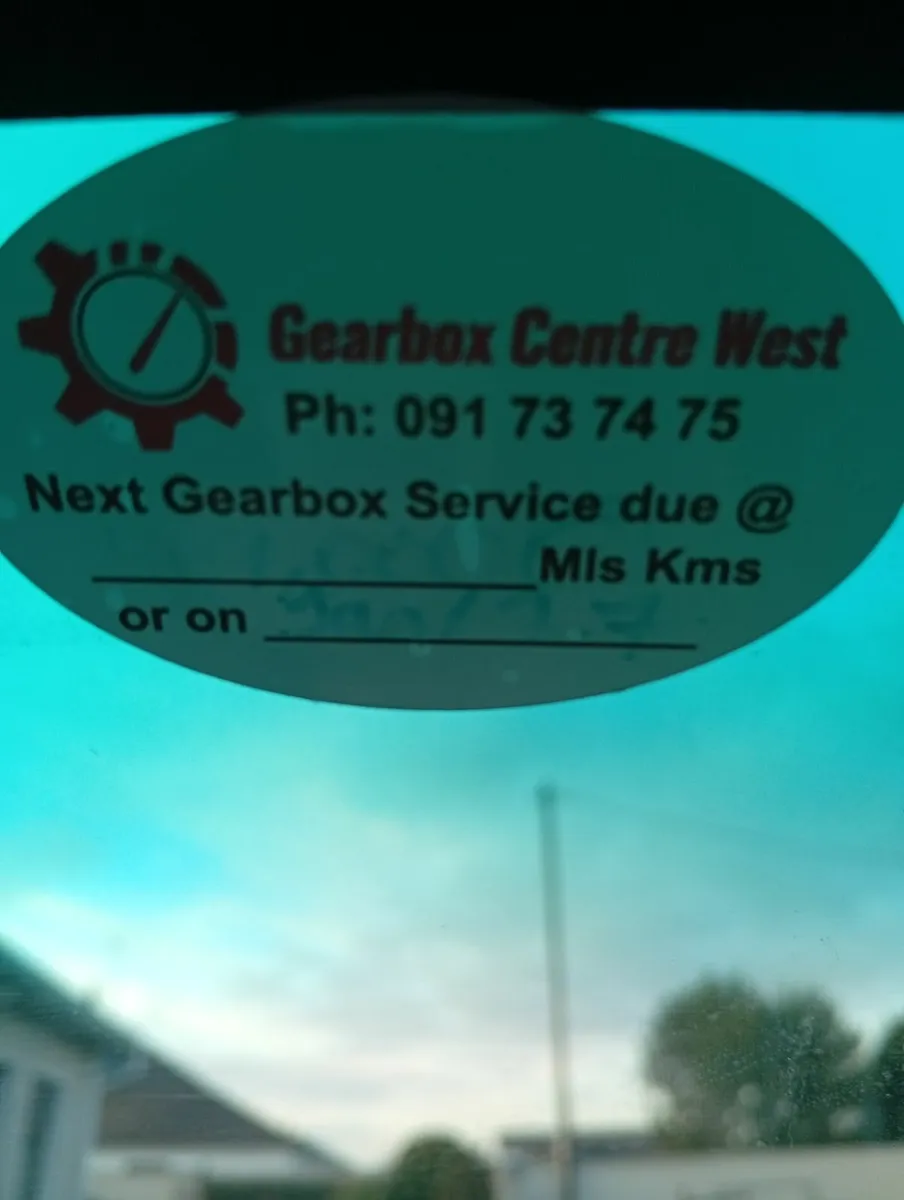 Toyota Hilux 2017 - Image 2