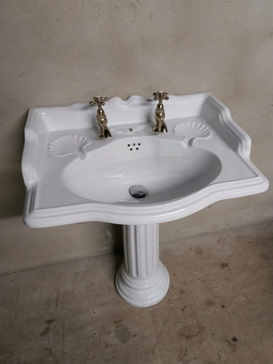 Wash basin - Image 1
