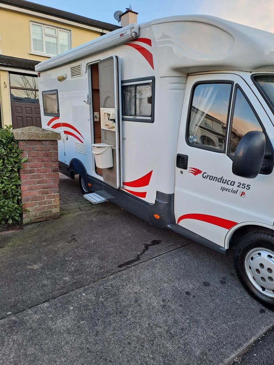 Fiat Ducato Roller Team Camper - 4/5 Berth - Image 4