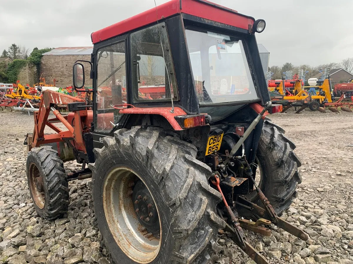 CASE IH 685L 4WD + MX252 LOADER : 11018874 - Image 4