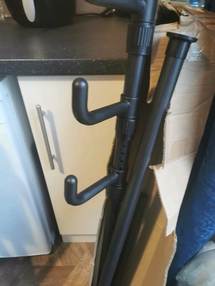 Clothes hanger - Image 2