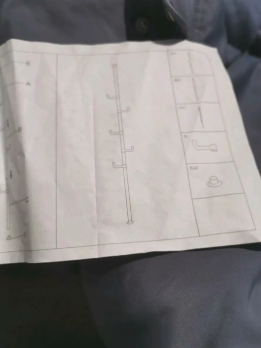 Clothes hanger - Image 4