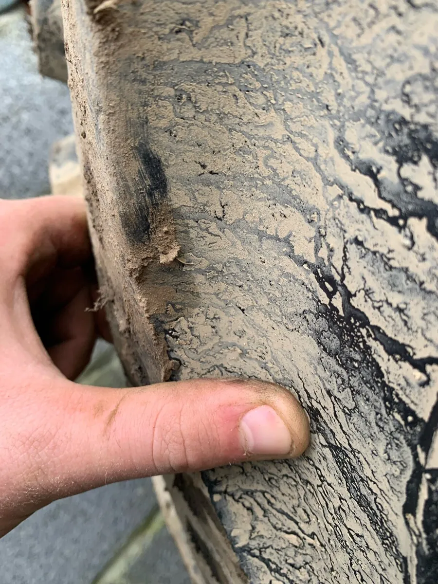 60% 580/70/38 - Image 2