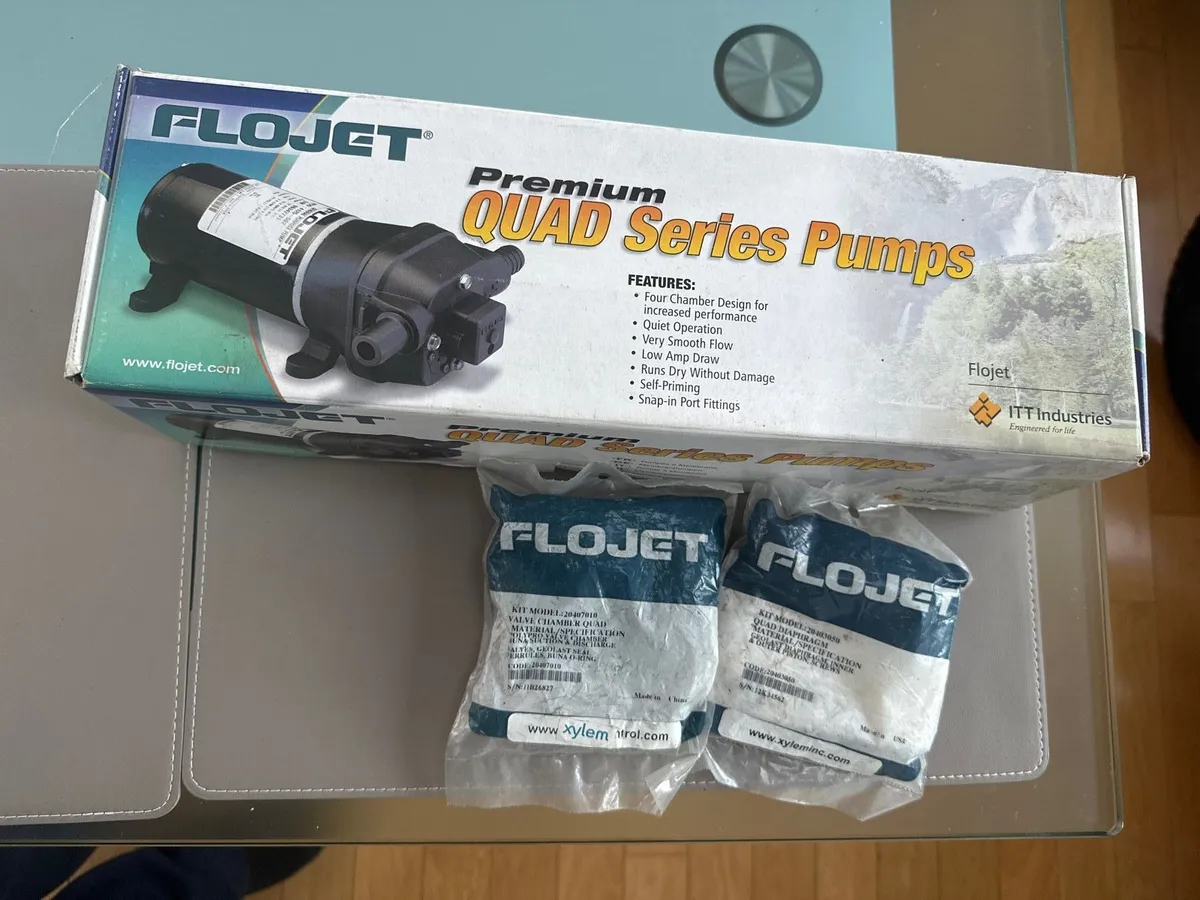 Flowjet Quad series bilge pump 18/l min - Image 1