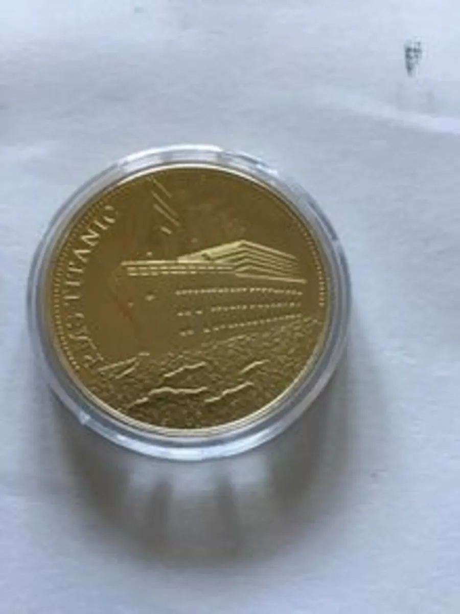 Titanic commemorative coin
