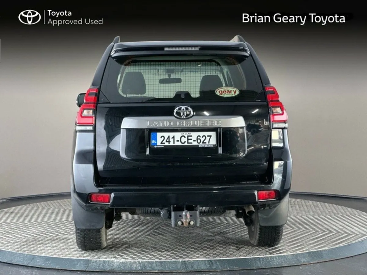 Toyota Land Cruiser LWB GX COMM AUTO - Image 4