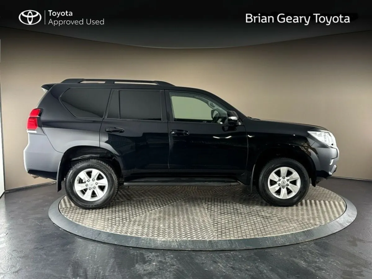 Toyota Land Cruiser LWB GX COMM AUTO - Image 3