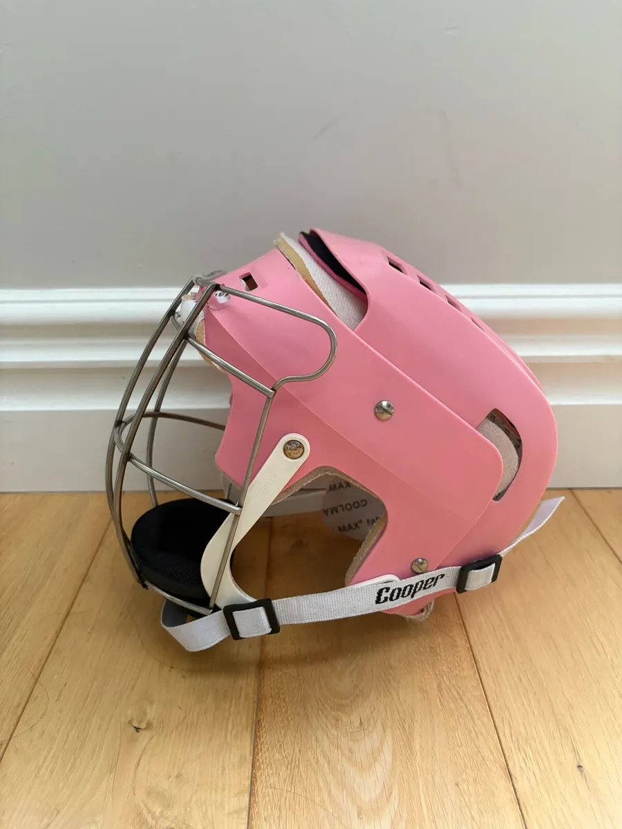 Cooper SK 100 Hurling Helmet - Image 3