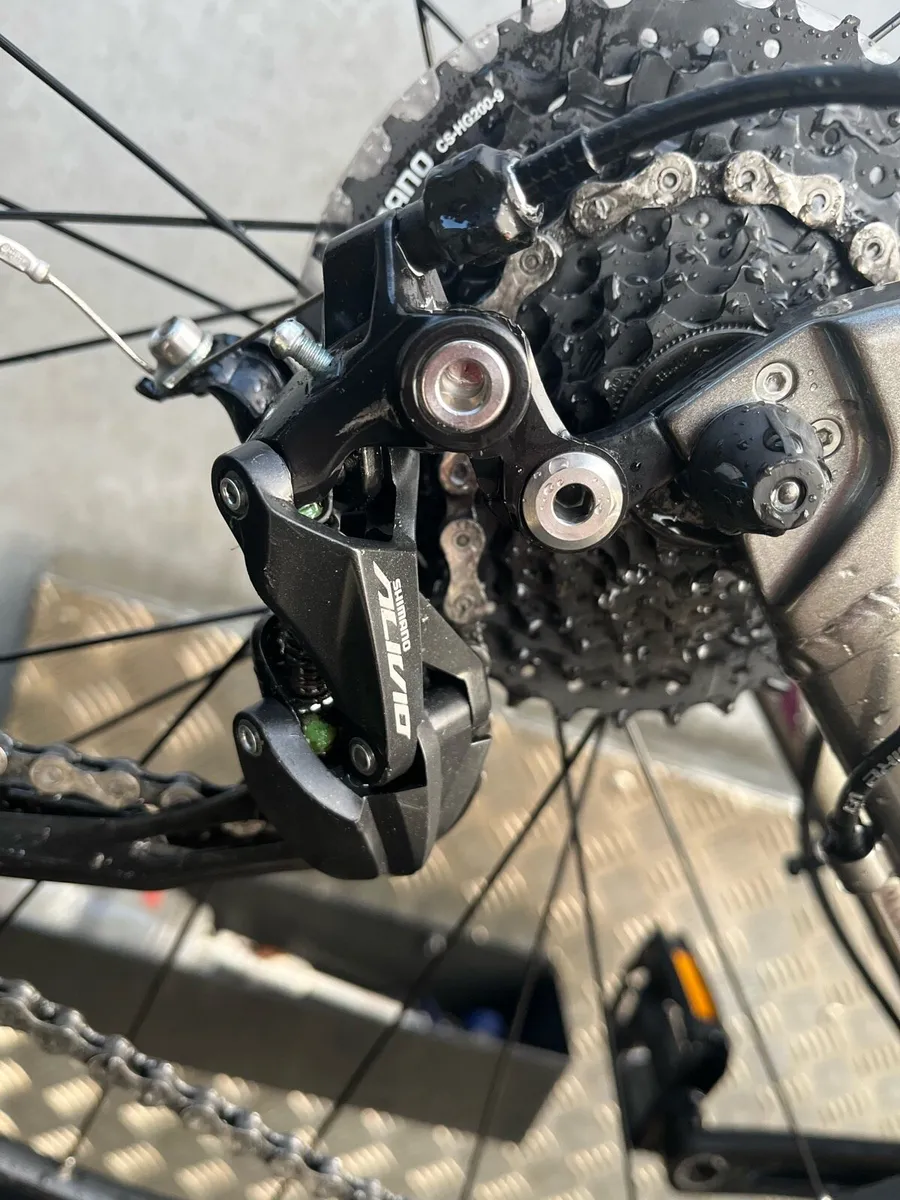 Lightweight Hybrid - Image 2