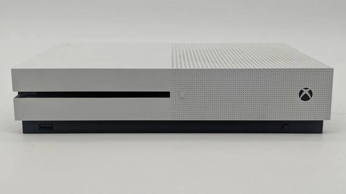 Microsoft Xbox One S Console 500GB Model 1681 - Image 3